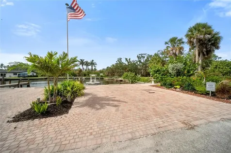 626 Buttonwood Drive Longboat Key FL 34228