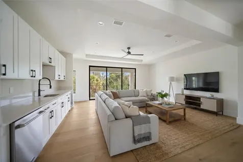 626 Buttonwood Drive Longboat Key FL 34228