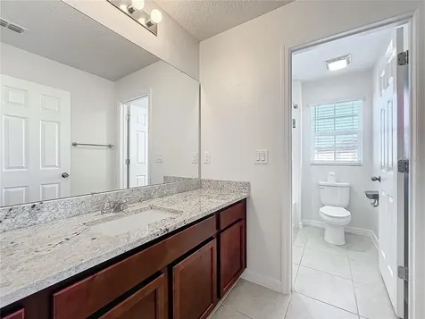 10001 Eagle Rock Alley Orlando FL 32832