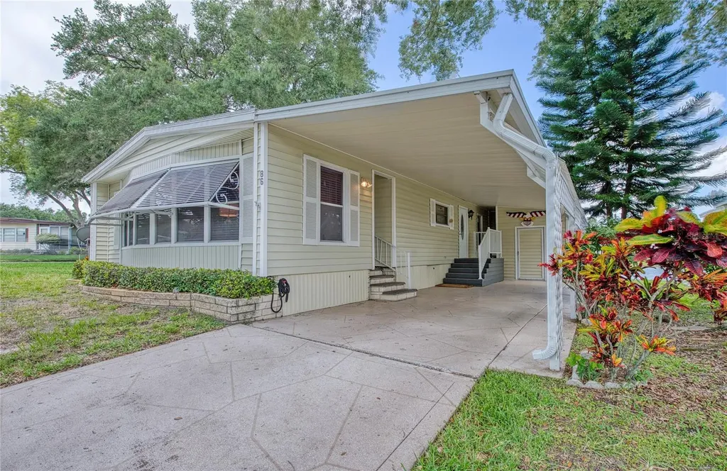 86 Cottagewood Drive Safety Harbor FL 34695