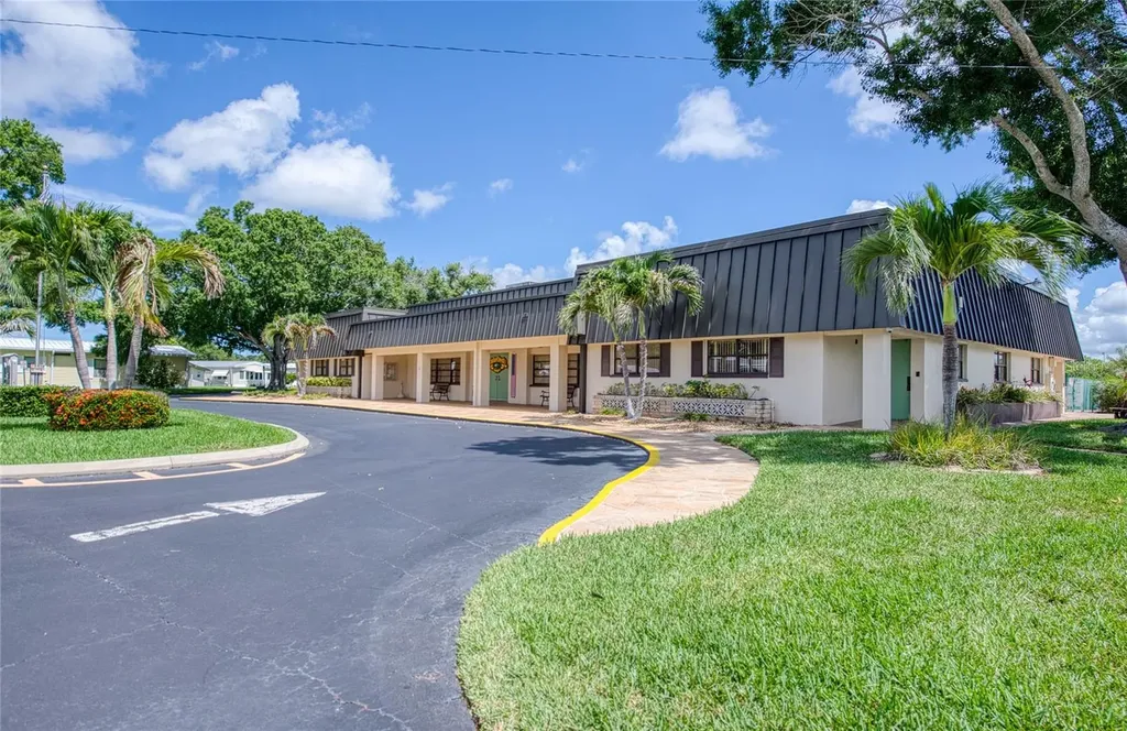 86 Cottagewood Drive Safety Harbor FL 34695