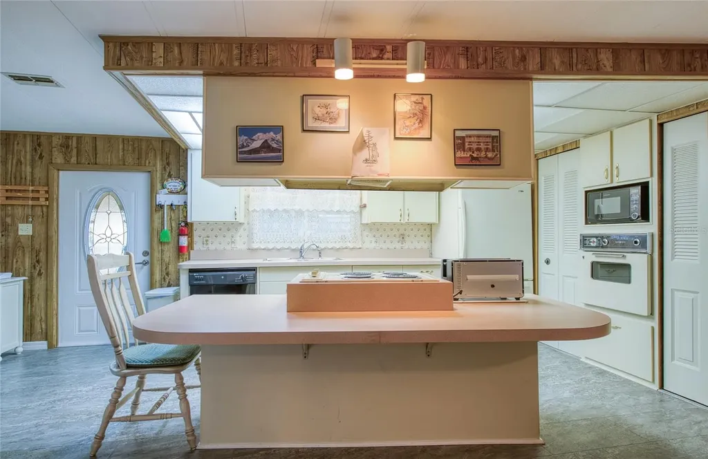 86 Cottagewood Drive Safety Harbor FL 34695