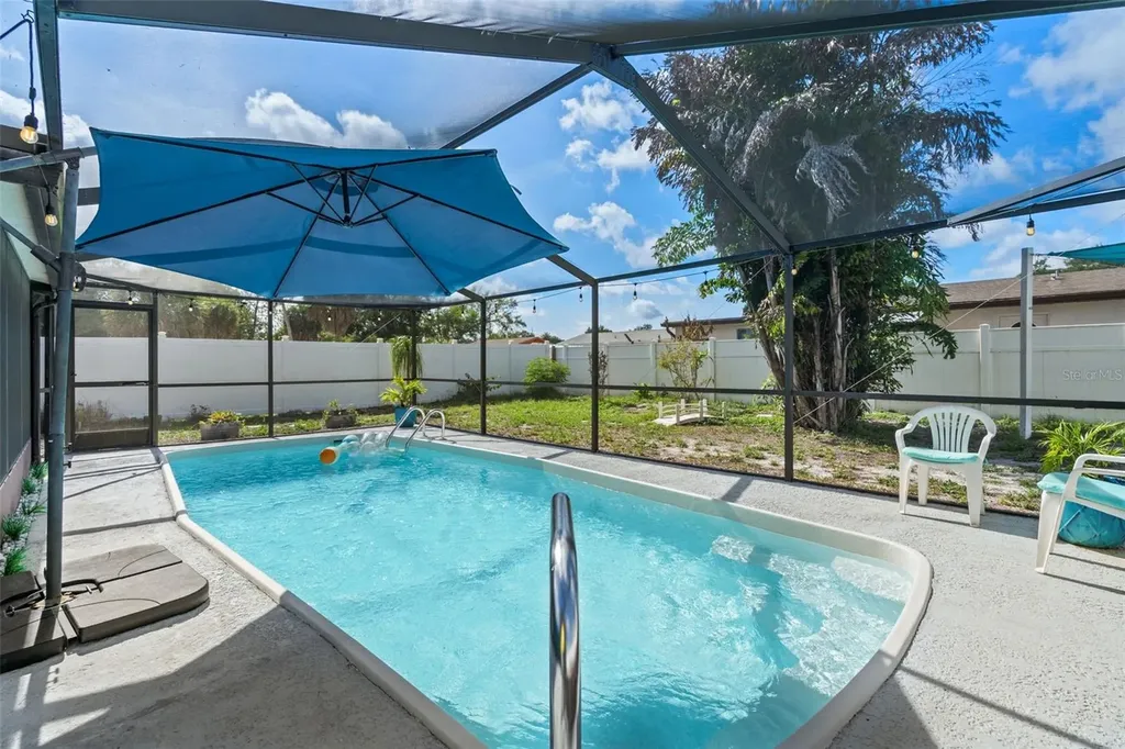 7906 Woodvine Circle Tampa FL 33615