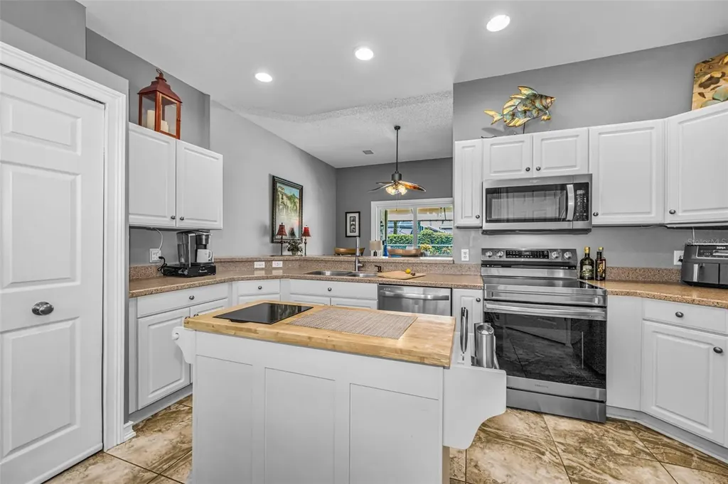 1114 Toski Drive Trinity FL 34655