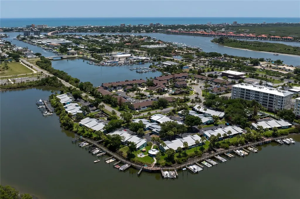 100 Poinciana Cove Court New Smyrna Beach FL 32169