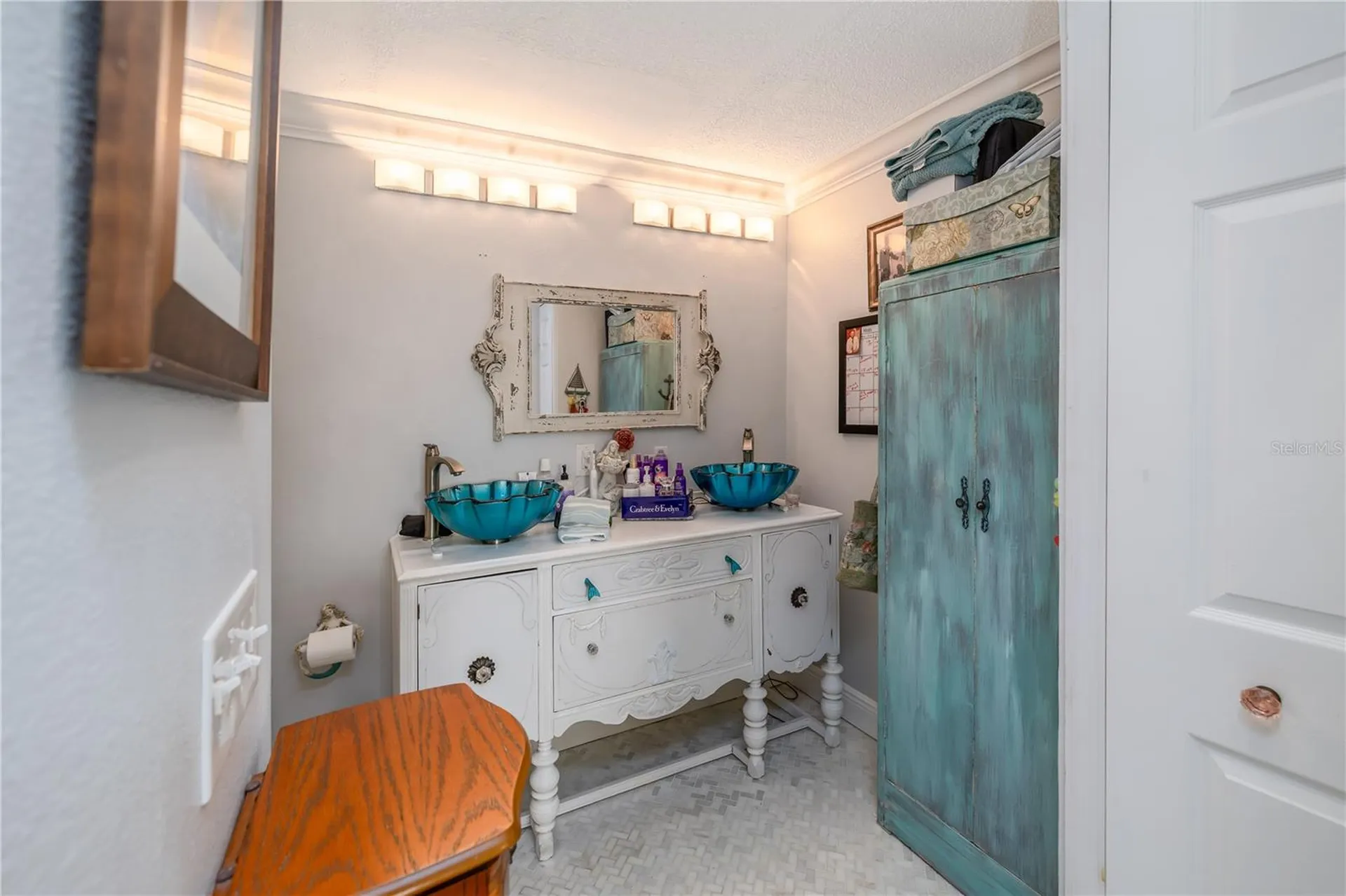 100 Poinciana Cove Court New Smyrna Beach FL 32169