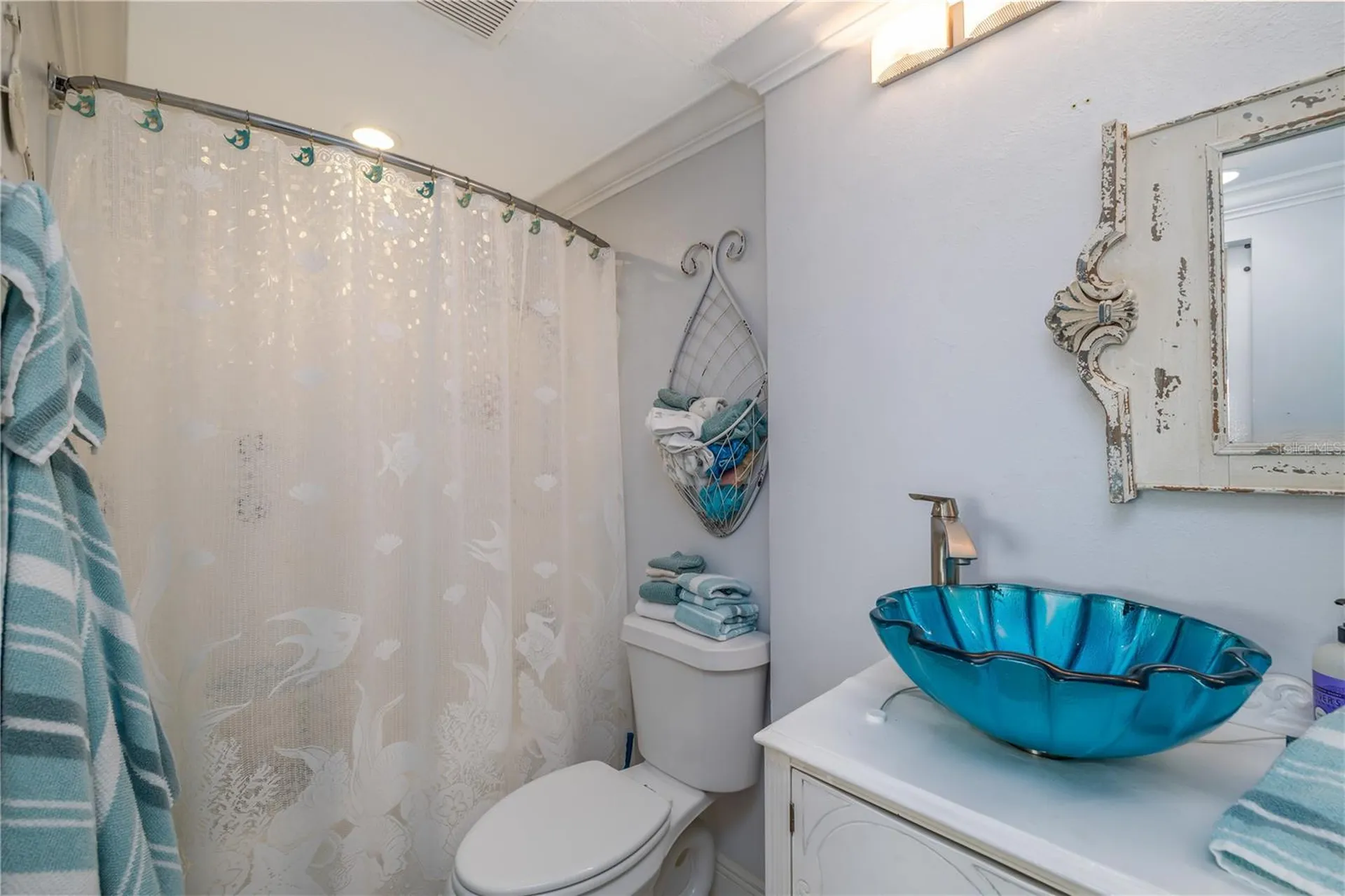 100 Poinciana Cove Court New Smyrna Beach FL 32169
