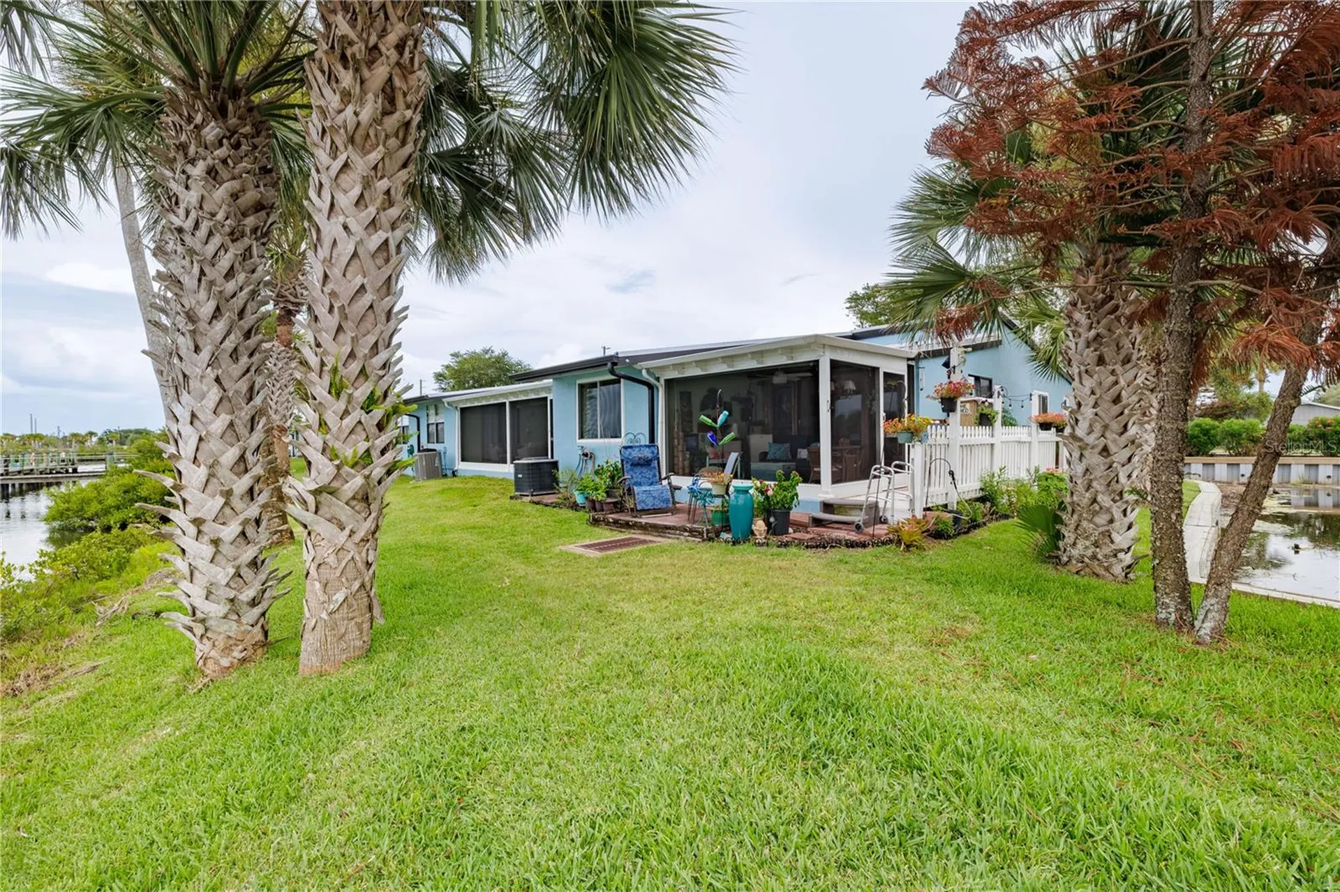 100 Poinciana Cove Court New Smyrna Beach FL 32169