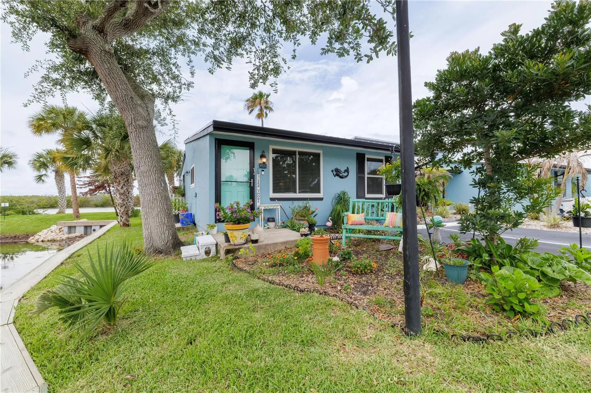 100 Poinciana Cove Court New Smyrna Beach FL 32169
