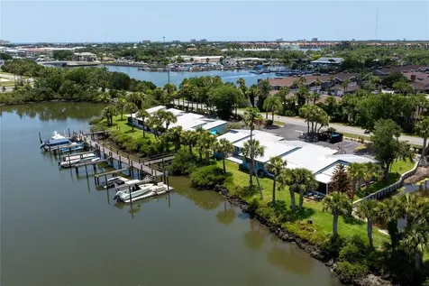 100 Poinciana Cove Court New Smyrna Beach FL 32169