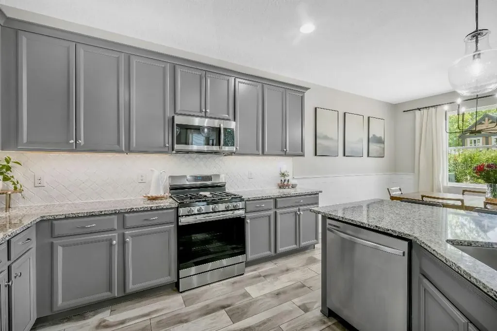 6135 Voyagers Place Apollo Beach FL 33572