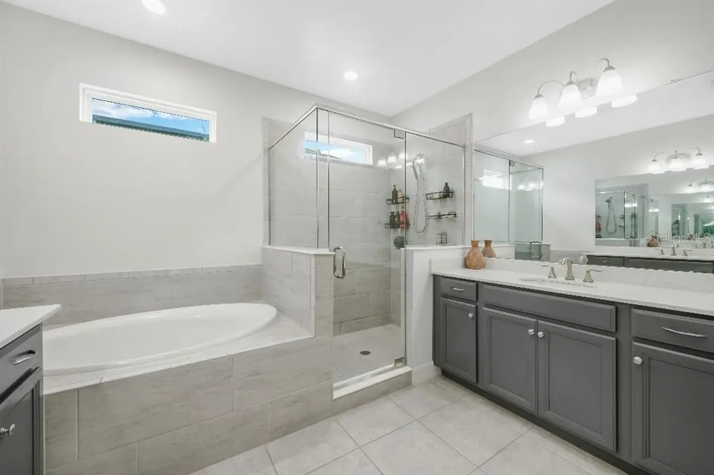 6135 Voyagers Place Apollo Beach FL 33572