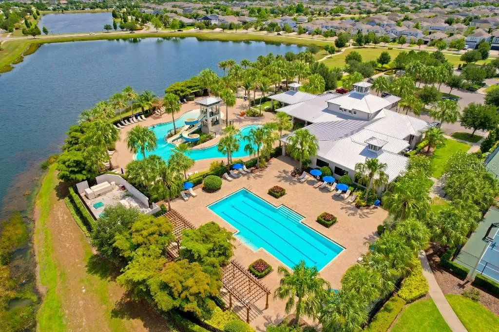 6135 Voyagers Place Apollo Beach FL 33572