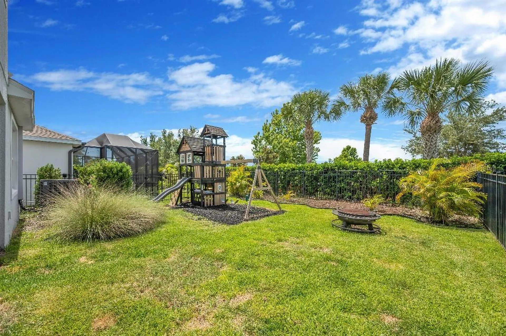 6135 Voyagers Place Apollo Beach FL 33572