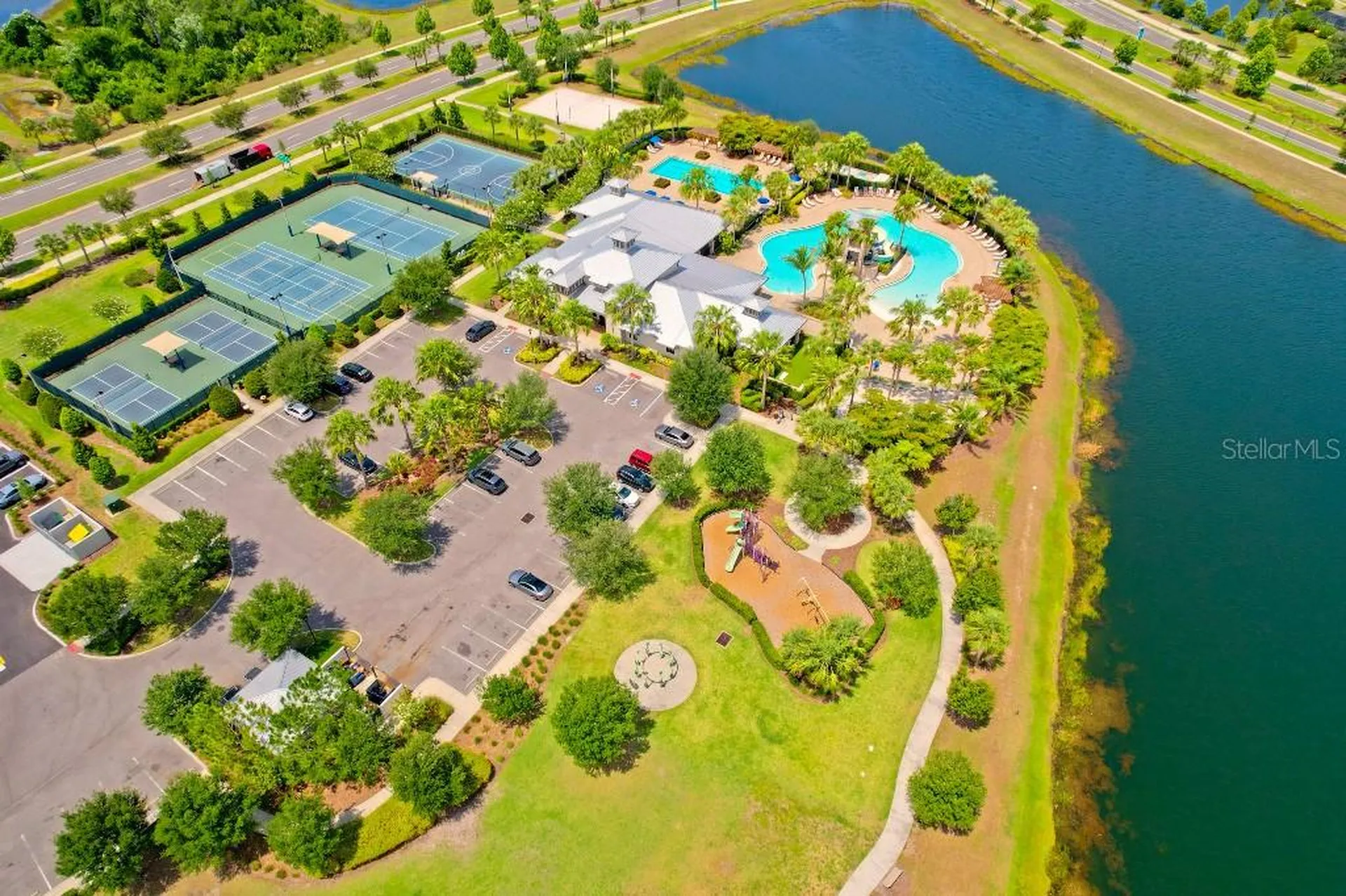 6135 Voyagers Place Apollo Beach FL 33572