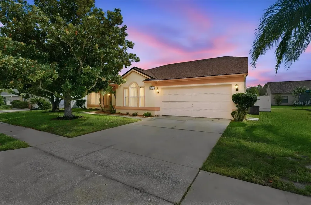2431 Rolling Broak Drive Orlando FL 32837