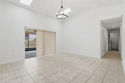 2431 Rolling Broak Drive Orlando FL 32837
