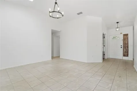 2431 Rolling Broak Drive Orlando FL 32837