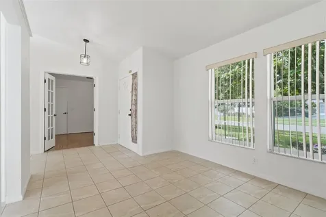 2431 Rolling Broak Drive Orlando FL 32837