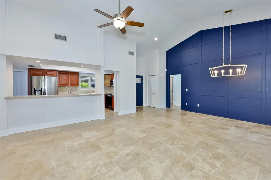 14651 Village Glen Circle Tampa FL 33618