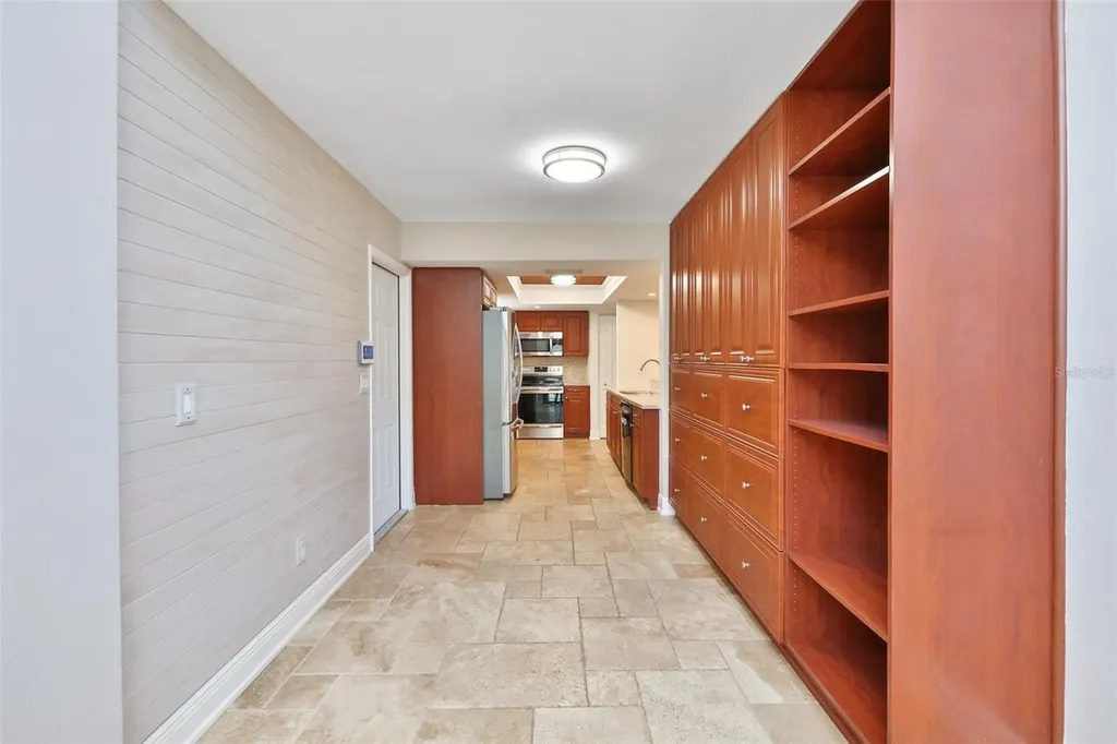 14651 Village Glen Circle Tampa FL 33618