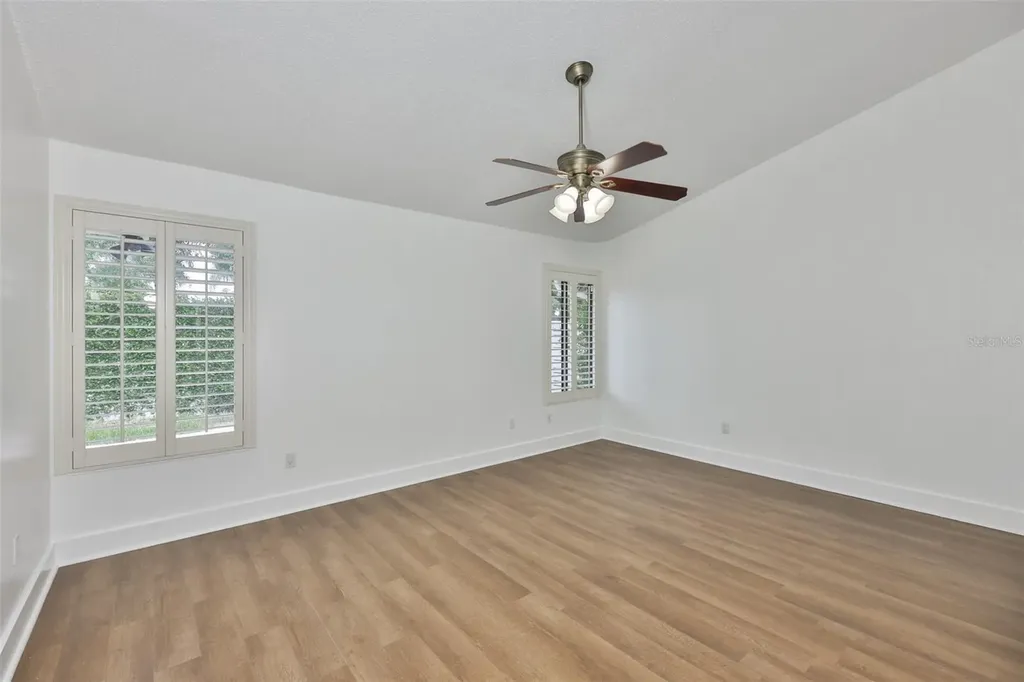 14651 Village Glen Circle Tampa FL 33618