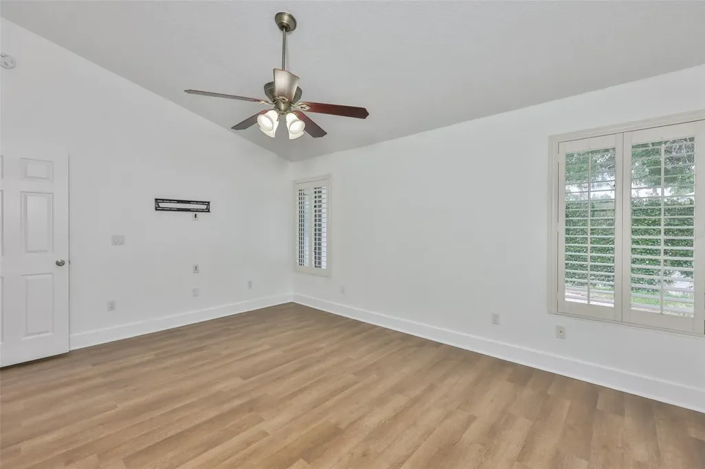 14651 Village Glen Circle Tampa FL 33618