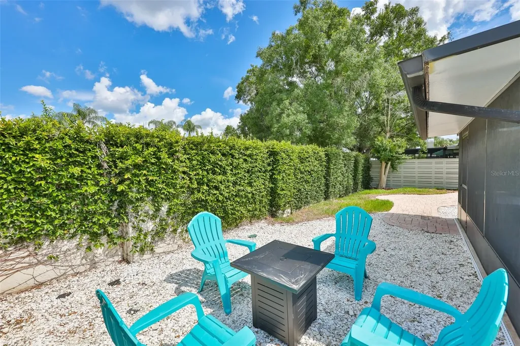 14651 Village Glen Circle Tampa FL 33618