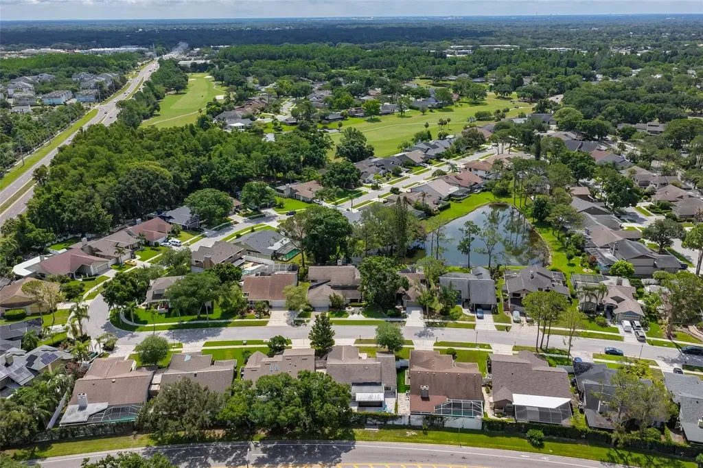 14651 Village Glen Circle Tampa FL 33618