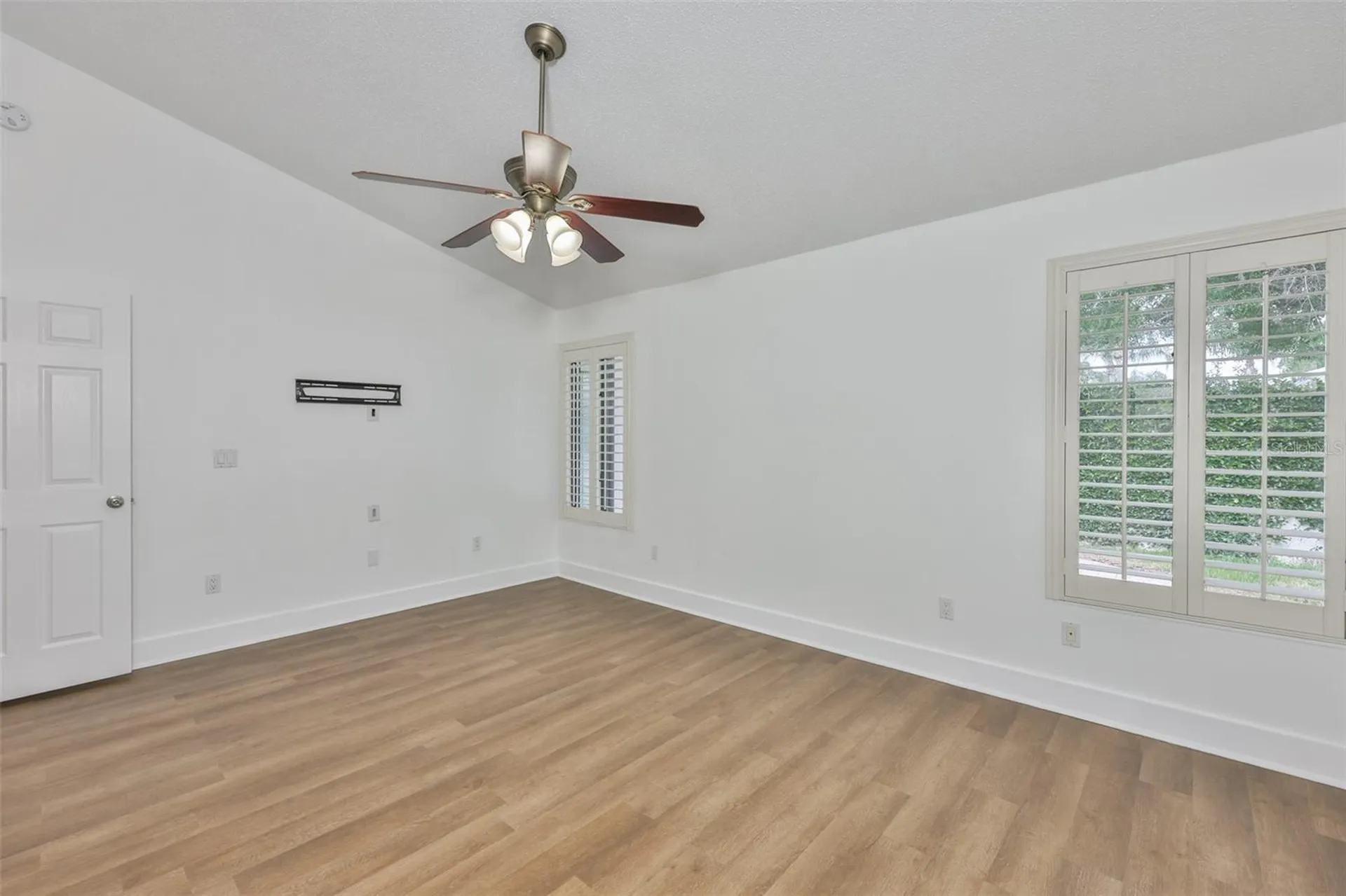 14651 Village Glen Circle Tampa FL 33618