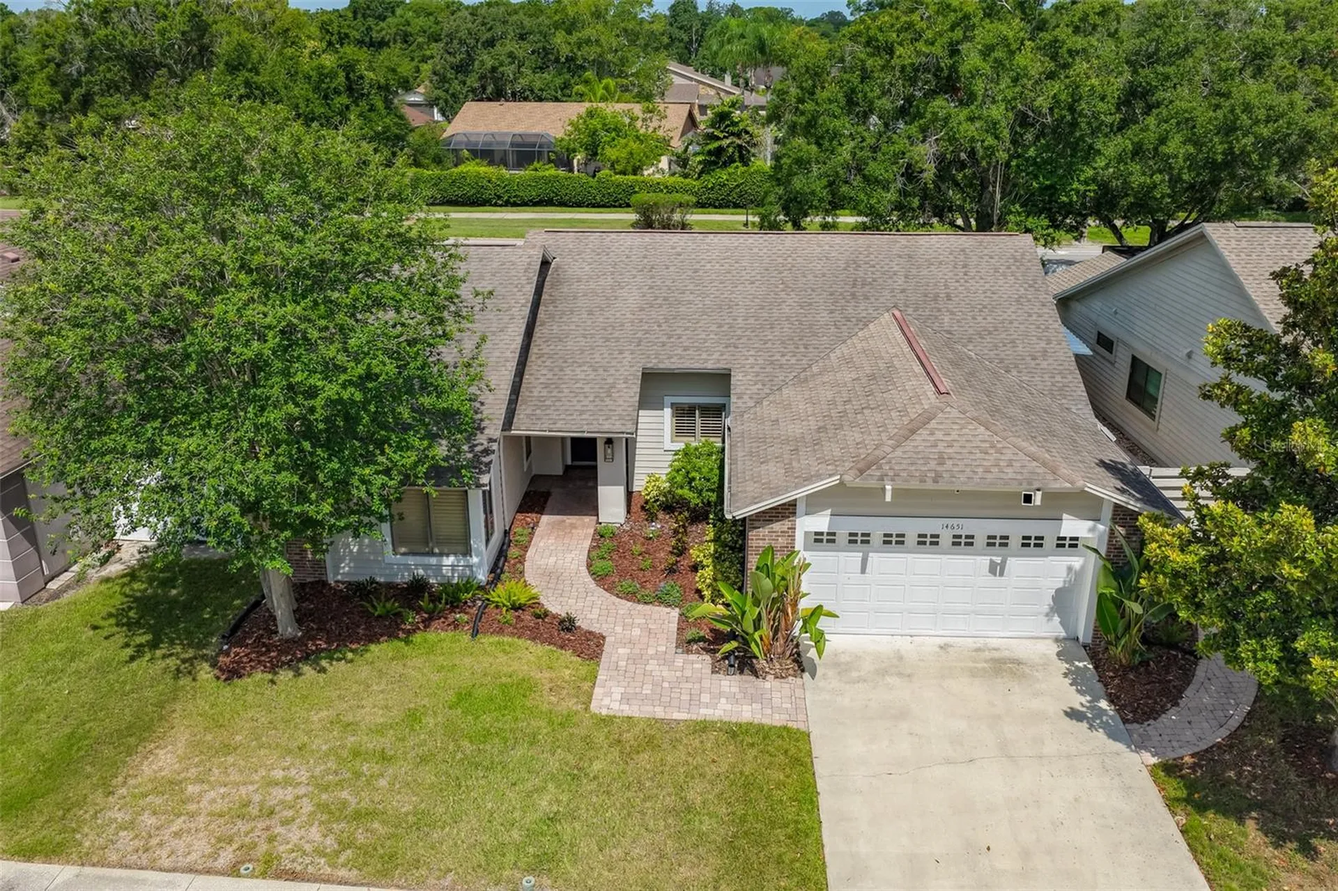 14651 Village Glen Circle Tampa FL 33618