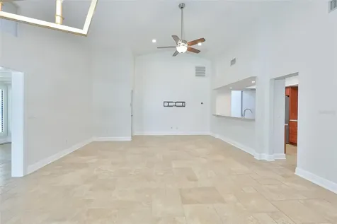 14651 Village Glen Circle Tampa FL 33618