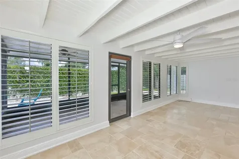 14651 Village Glen Circle Tampa FL 33618