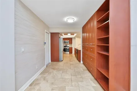 14651 Village Glen Circle Tampa FL 33618