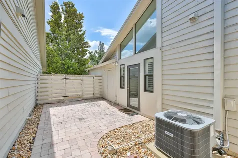 14651 Village Glen Circle Tampa FL 33618
