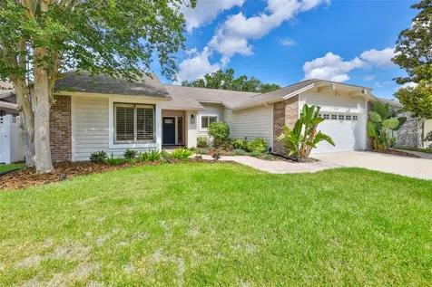 14651 Village Glen Circle Tampa FL 33618