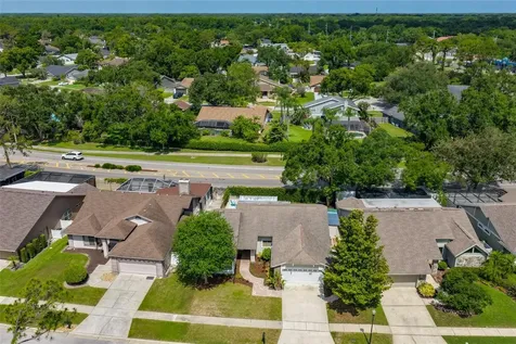 14651 Village Glen Circle Tampa FL 33618
