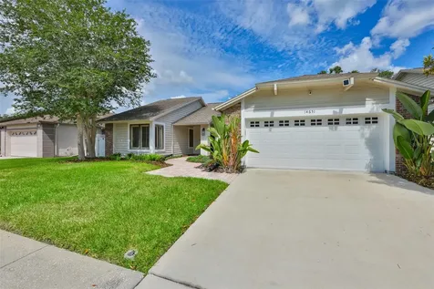 14651 Village Glen Circle Tampa FL 33618