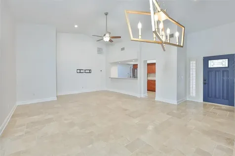 14651 Village Glen Circle Tampa FL 33618