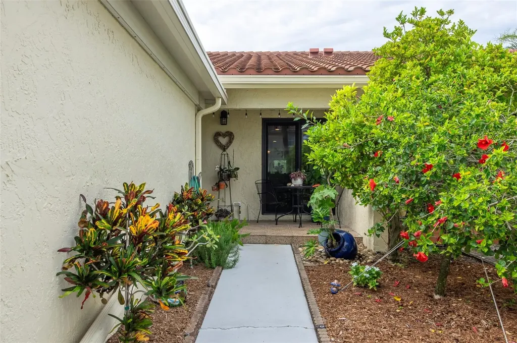 10152 Regal Drive Largo FL 33774