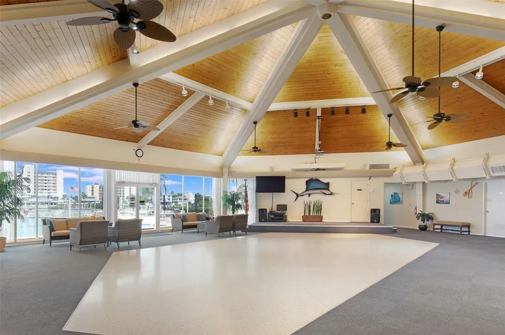 10152 Regal Drive Largo FL 33774