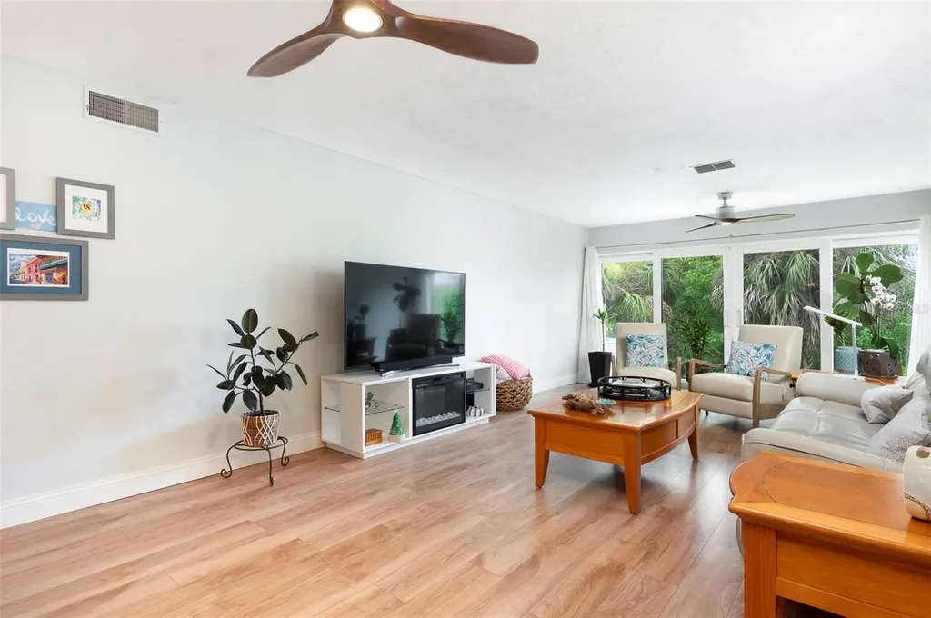 10152 Regal Drive Largo FL 33774