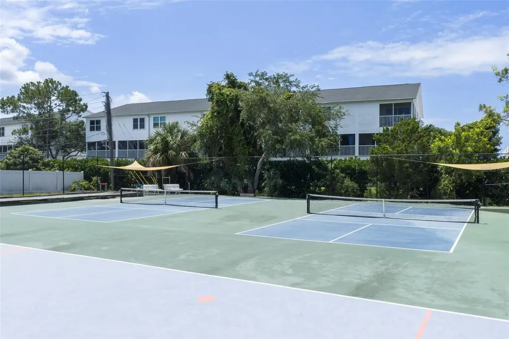 10152 Regal Drive Largo FL 33774