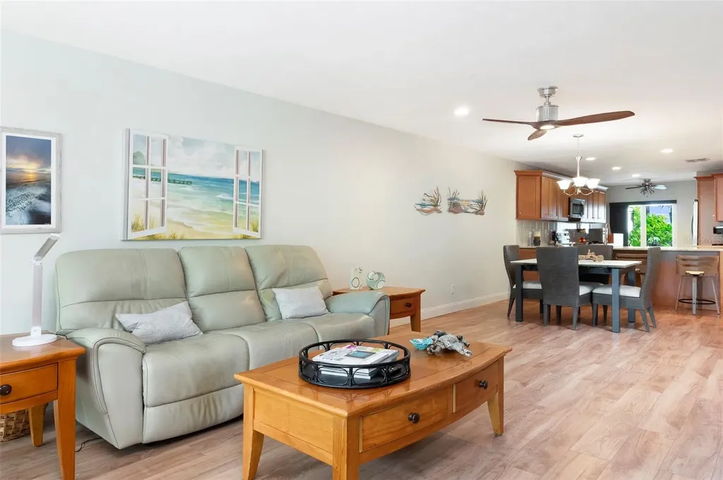 10152 Regal Drive Largo FL 33774