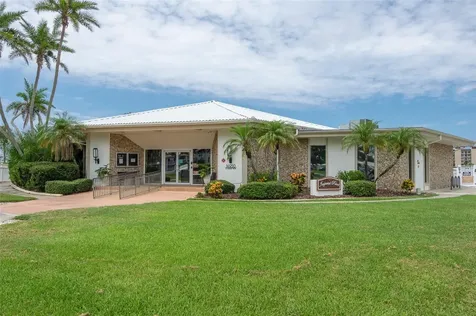 10152 Regal Drive Largo FL 33774