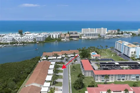 10152 Regal Drive Largo FL 33774
