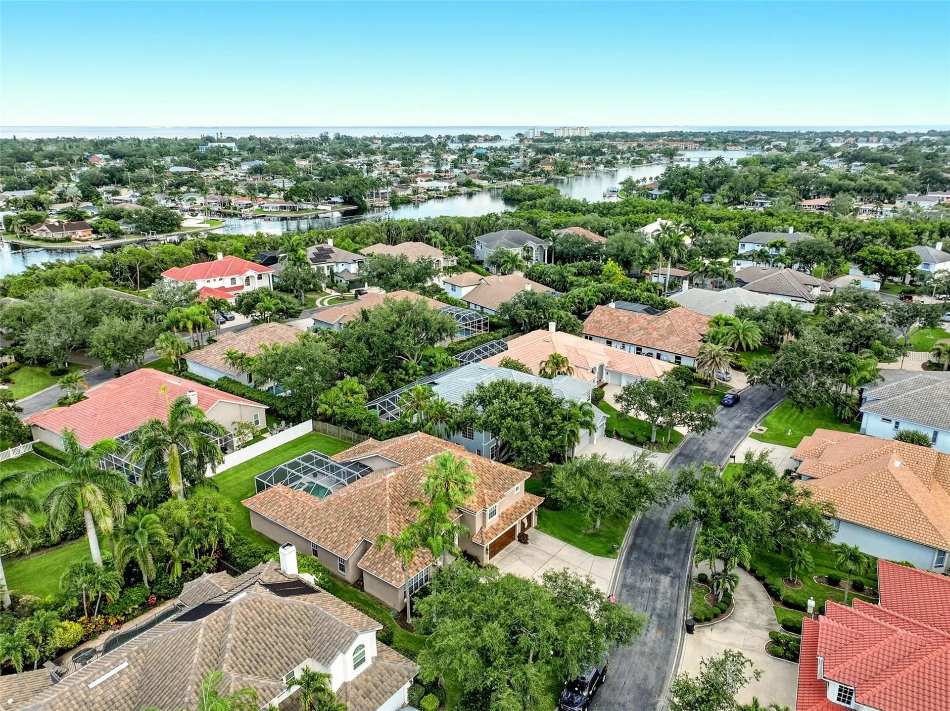 1246 Darlington Oak Circle NE St Petersburg FL 33703