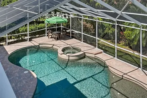 1246 Darlington Oak Circle NE St Petersburg FL 33703