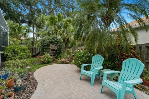 1246 Darlington Oak Circle NE St Petersburg FL 33703