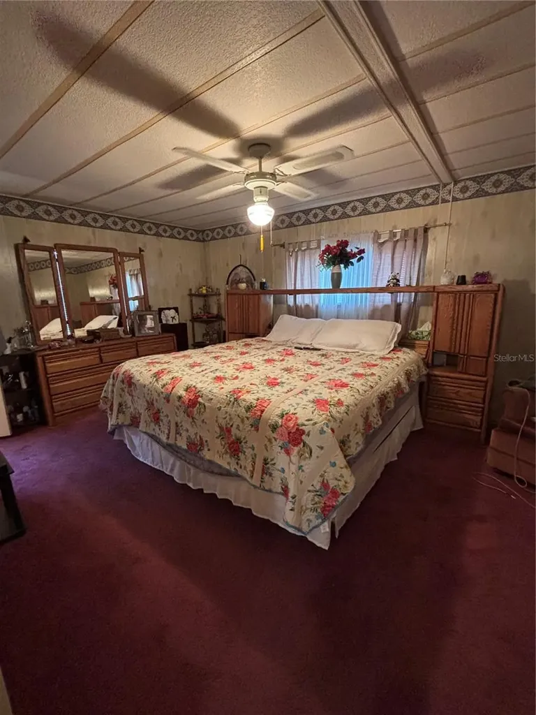 2420 SE 175th Terrace Silver Springs FL 34488